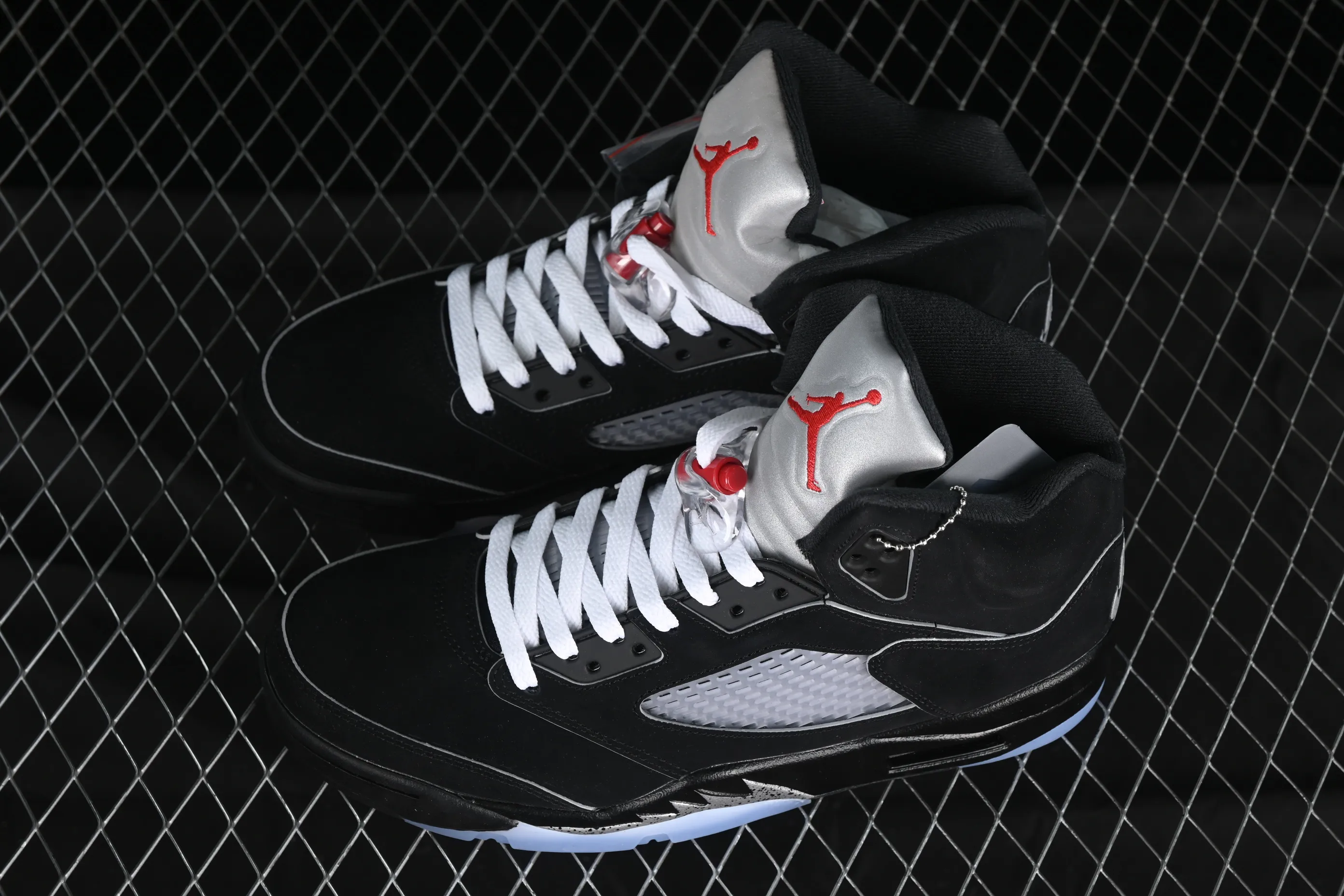All categories Air Jordan Jordan series basketball shoes Air Jordan 5 pure original version Air Jordan 5 Black "Metallic Reimagined" AJ5 Joe 5 black silver HF3975-001